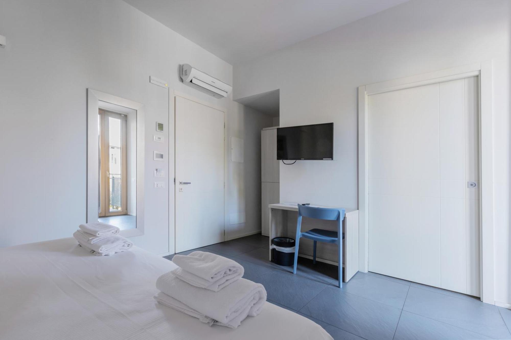 Stravagante Hostel & Rooms Verona Eksteriør billede